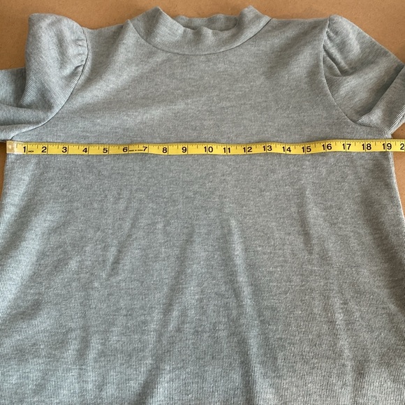 Madewell Top. Green. Large - Picture 6 of 11